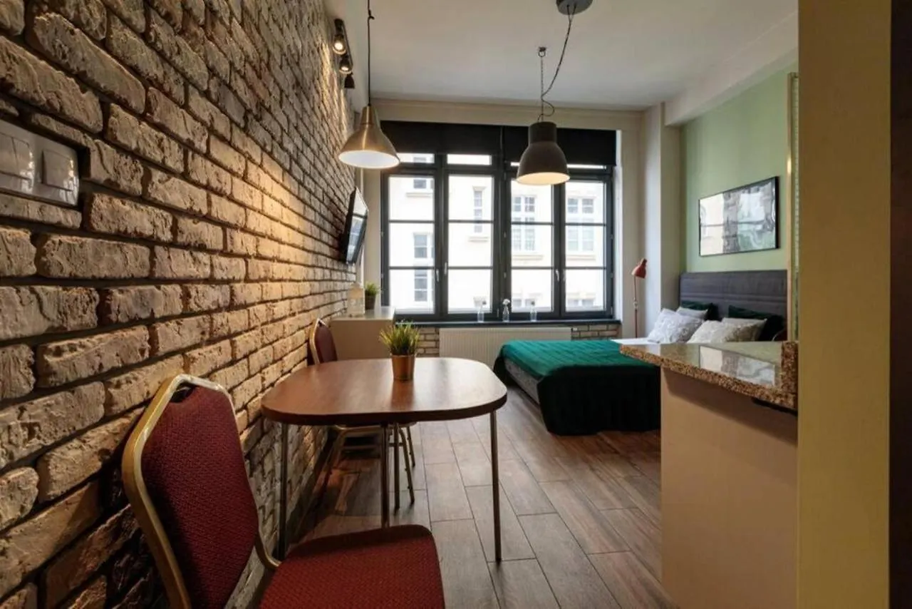 Close-Golden Apartments Wroclaw- Cozy Studio - City Center&K27 Poland